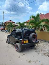 A picture of SUZUKI ESCUDO KIPISI MANUAL