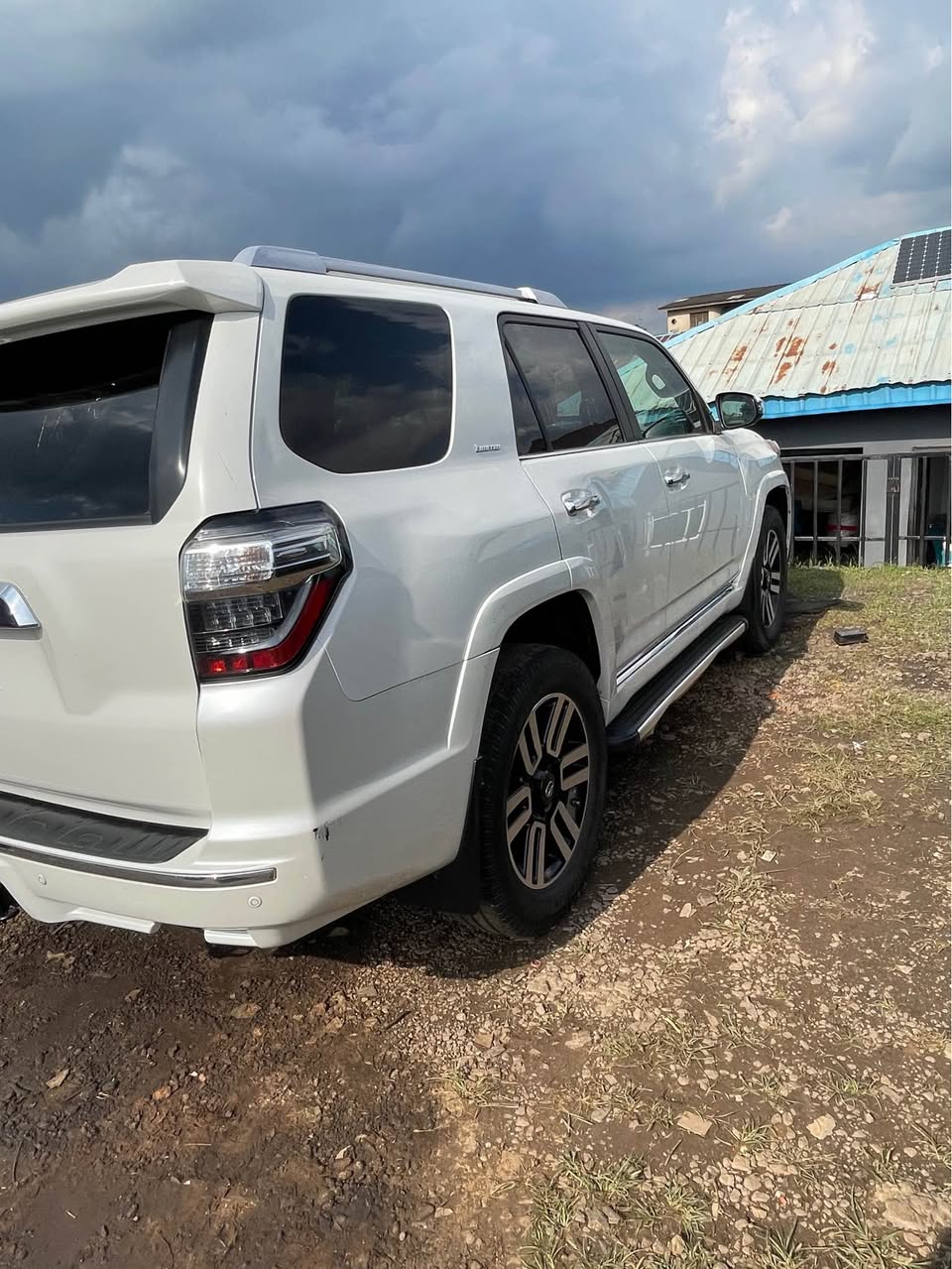 A picture of 2015 Toyota 4Runner