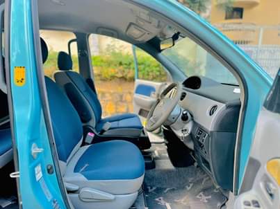 A picture of TOYOTA SIENTER