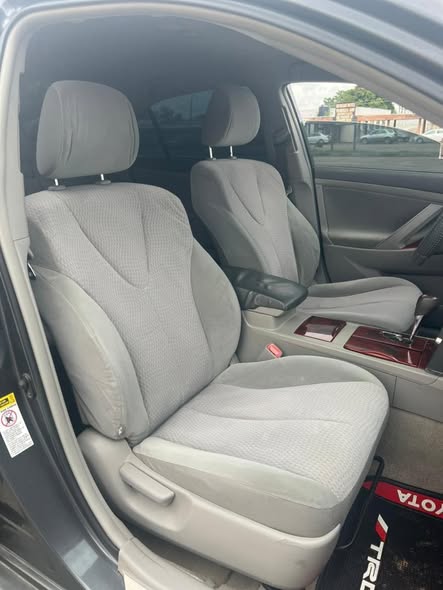 A picture of 2011 Toyota Camry toks standard