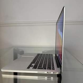 A picture of Apple MacBook pro Retina 2015 inch 13 3 Ram 8GB