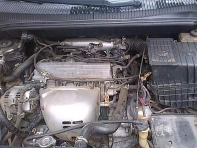 A picture of Toyota picnic stil available for sale 400 000 car stereo