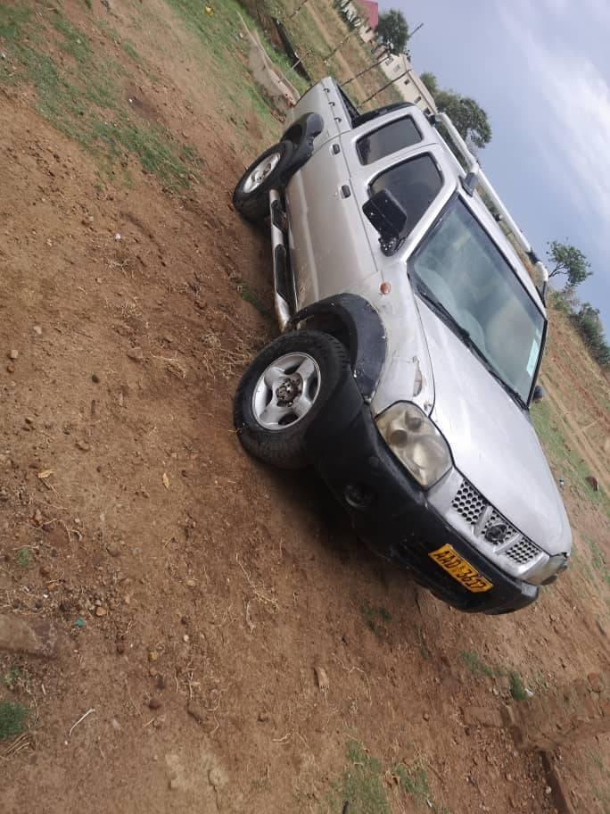 used nissan hardbody