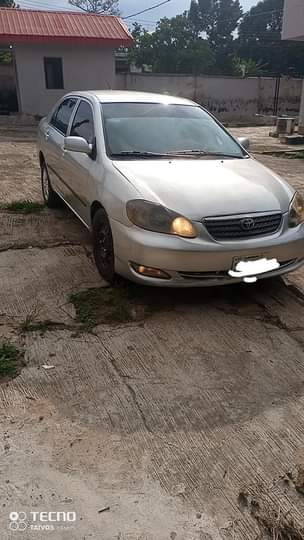 A picture of 2004 Toyota Corolla