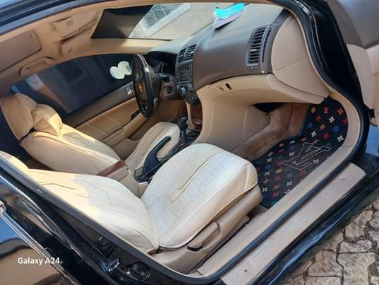 A picture of URGENT Super Clean clean title clean body clean interior customs
