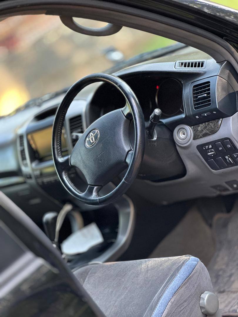A picture of LAND CRUISER PRADO TX VVTi Engine 2.7.CC Automatic Petrol Engine