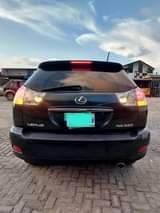 A picture of Lexus RX330