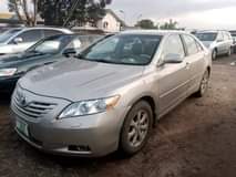 A picture of For sale 2009 Toyota Camry LE First body Everything is