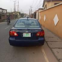 A picture of Toyota Corolla 2004