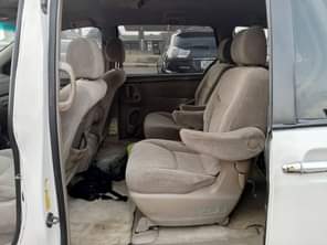 A picture of For sale Slightly used 2006 Toyota sienna XLE Full option