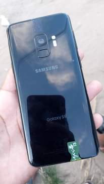 A picture of Samsung s9