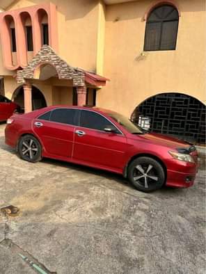 A picture of GOOD DEAL TOYOTA CAMRY MUSCLE SPORT 2011 FULL OPTION PURE