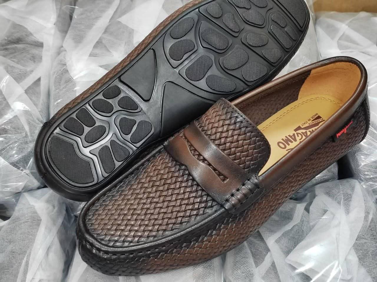 A picture of Casual mocasin shoes for men