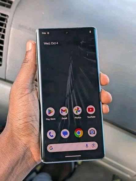 A picture of Google pixel 7pro RAM 12 STORAGE 128 full box TZS