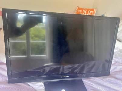A picture of Tv Samsung inch 24