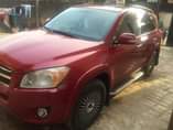 A picture of Rav4 2008