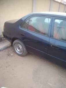 A picture of TOYOTA COROLLA