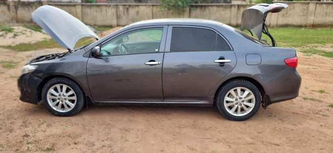 A picture of Distress Distress Distress Direct Belgium Toyota Corolla 2008 Original duty