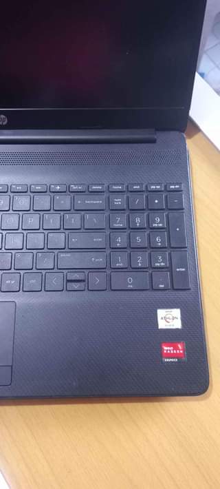 A picture of Hp AMD Atheon 300 000