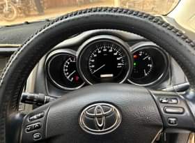 A picture of Toyota Harrier