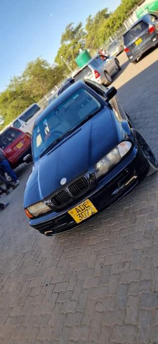 classifieds/cars bmw