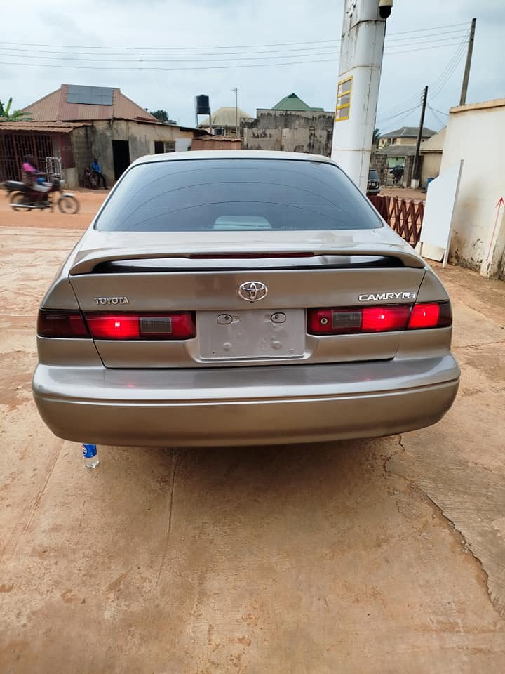 A picture of Tokunbo Standard Toyota Camry 2001