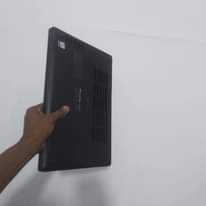 A picture of core i7 laptop Dell 7th Generation