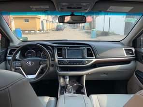 A picture of For Sale For Sale Toks 2016 2017 Toyota Highlander Accident