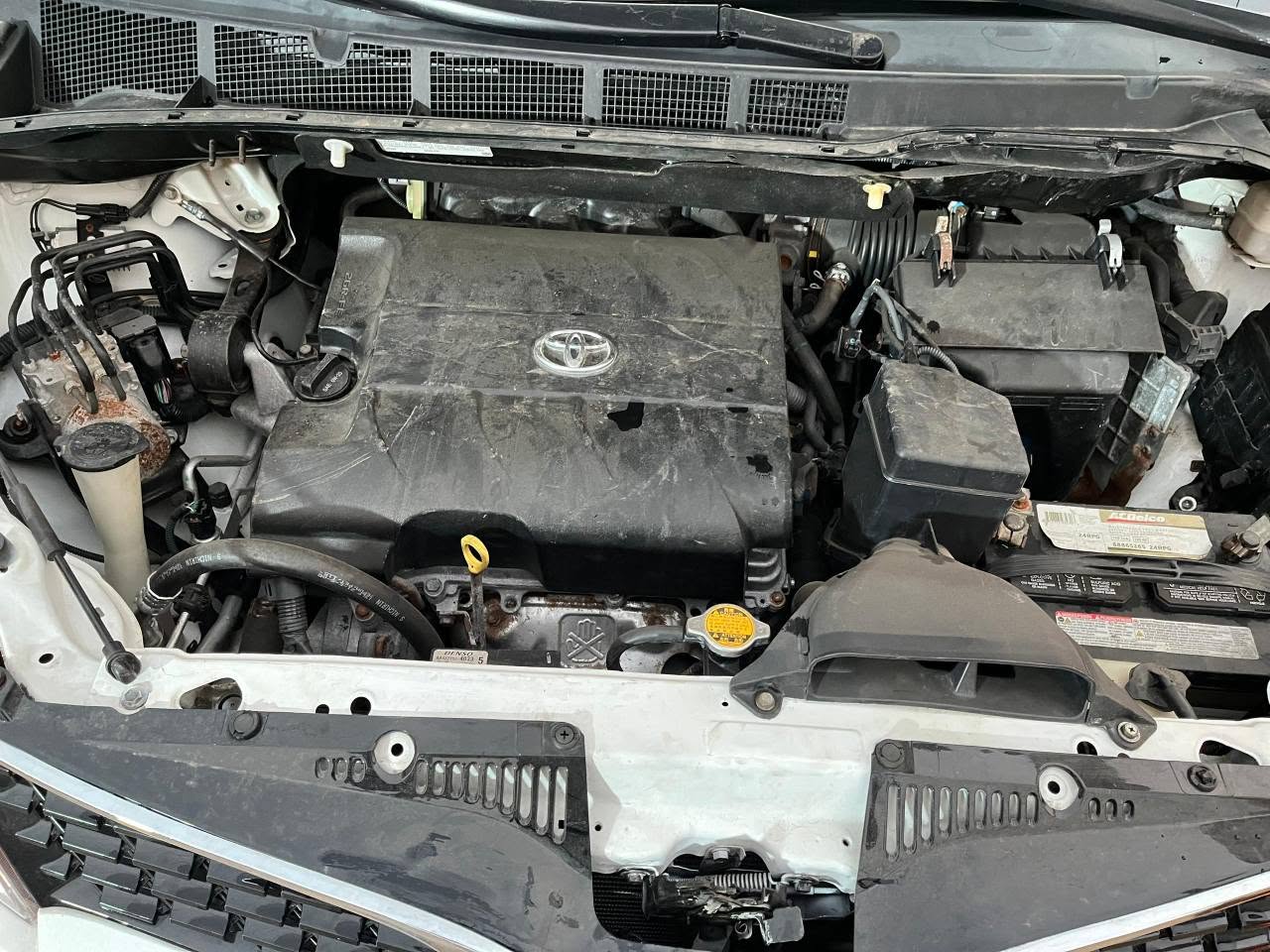 A picture of Toyota Sienna 2016 model foreign used