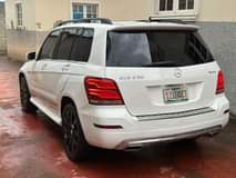 A picture of Clean 2014 GLK full options keyless entry with original duty