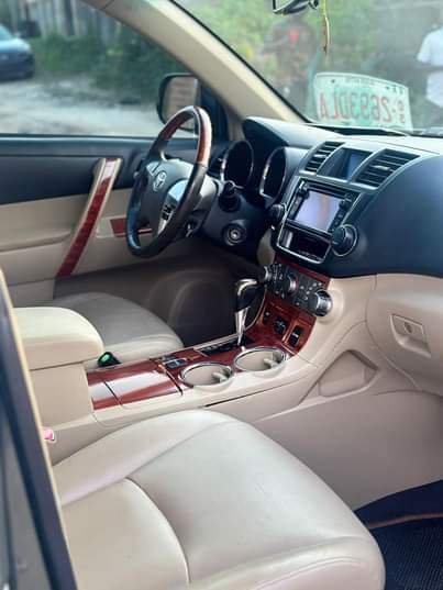 A picture of 2013 Toyota Highlander