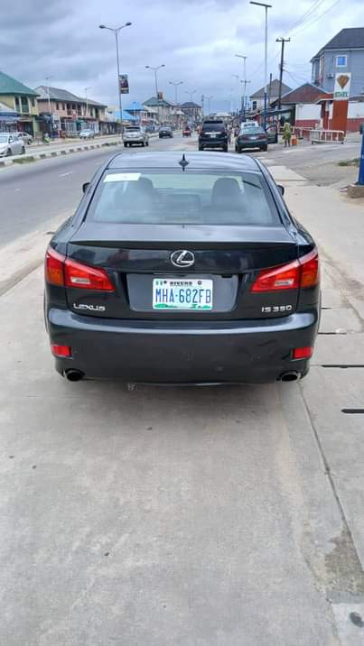 A picture of Is 350