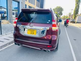 A picture of TOYOTA PRADO TX 150 0688 648 633