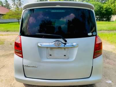 A picture of TOYOTA LAKTS