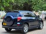 A picture of TOYOTA RAV4