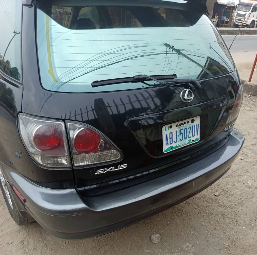 A picture of Belgium Grade Lexus RX300 Price 3.2m Settles 150k Loc NTA