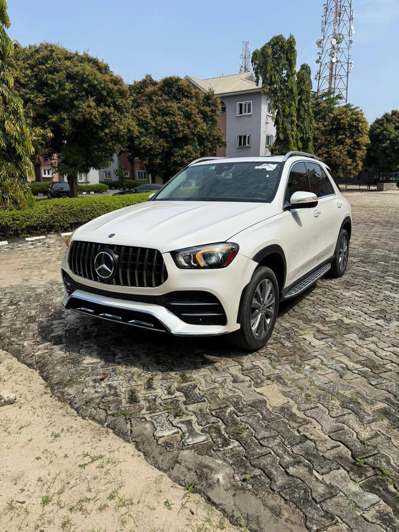 A picture of 2020 tokunbo Mercedes Benz