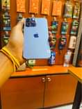 A picture of iPhone XR body la 14 pro