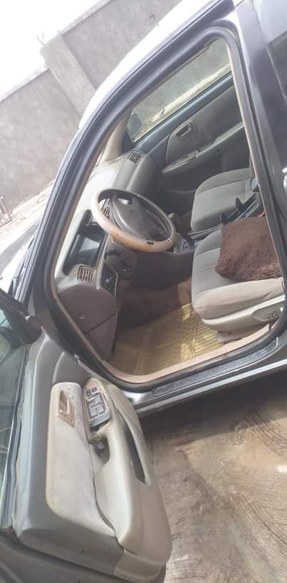 A picture of ENVELOPE TOYOTA CAMRY WITH GOOD ENGINE AND GEAR AC NEEDS