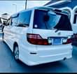 A picture of Toyota alphard chases