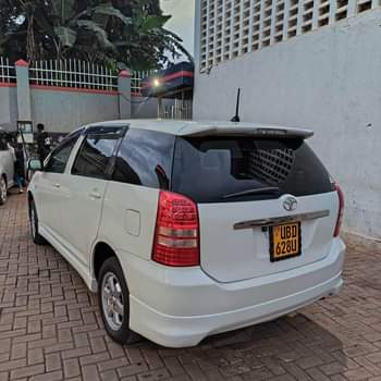 A picture of TOYOTA WISH