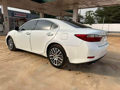 A picture of Registered but barely used Lexus es350 2013