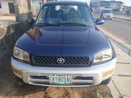 A picture of Rav4 for sale very sharp Going for 1 8m Buyer