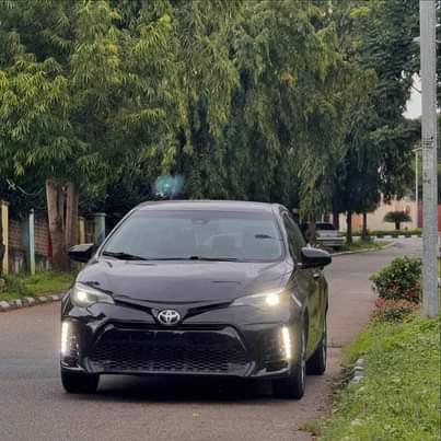 A picture of FOR SALE Super clean Foreign used Toyota Corolla S fullest