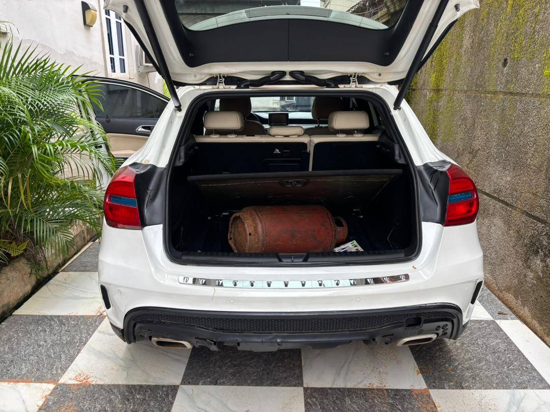 A picture of Mercedes GLA250