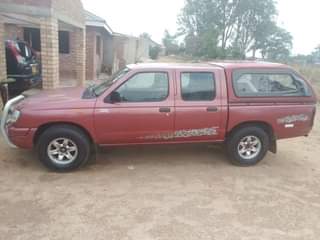 used nissan hardbody