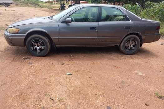 A picture of Toyota camry pencil