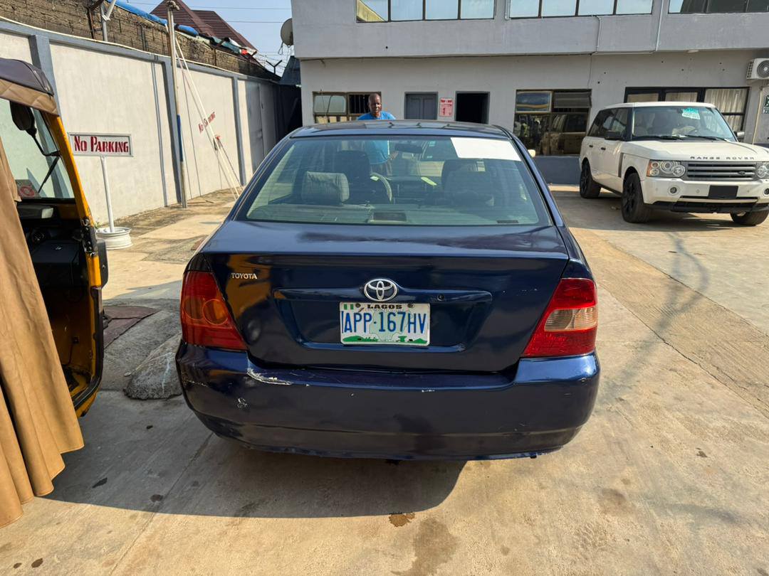 A picture of Toyota Corolla 06