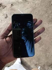 A picture of IPhone X plain