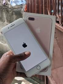 A picture of Iphone 8 plus gb64 battery y